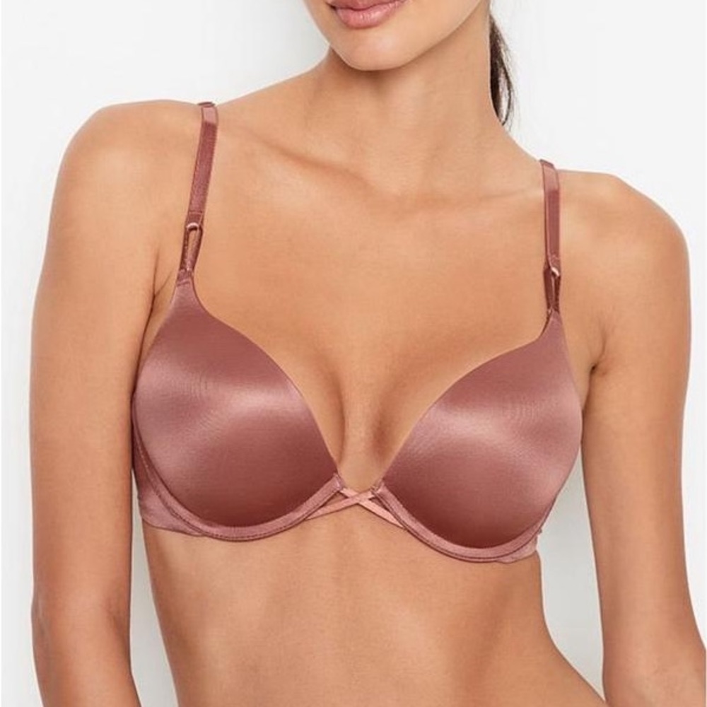 Victoria’s Secret Bombshell Add-2-Cups Push-Up Bra